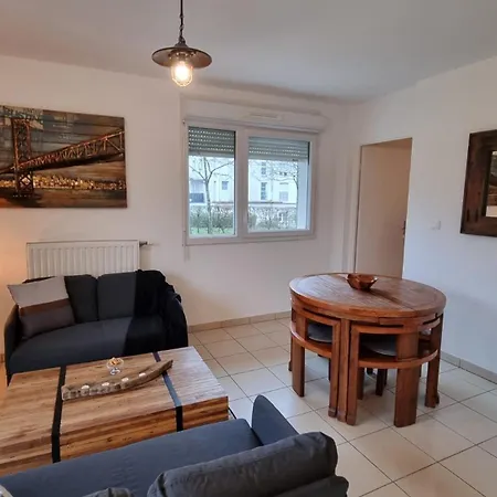 Bel A Seulement 30 Minutes De Paris-la Defense * Cergy